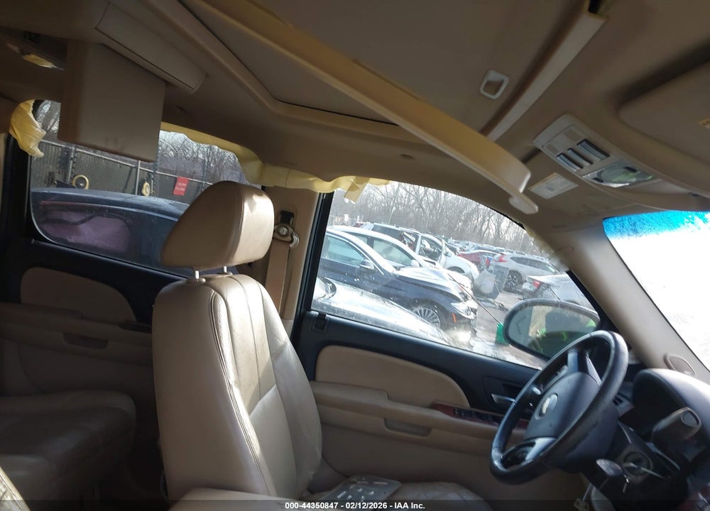 2008 CHEVROLET SUBURBAN 2500 LT VIN: 3GNGK26K18G128274