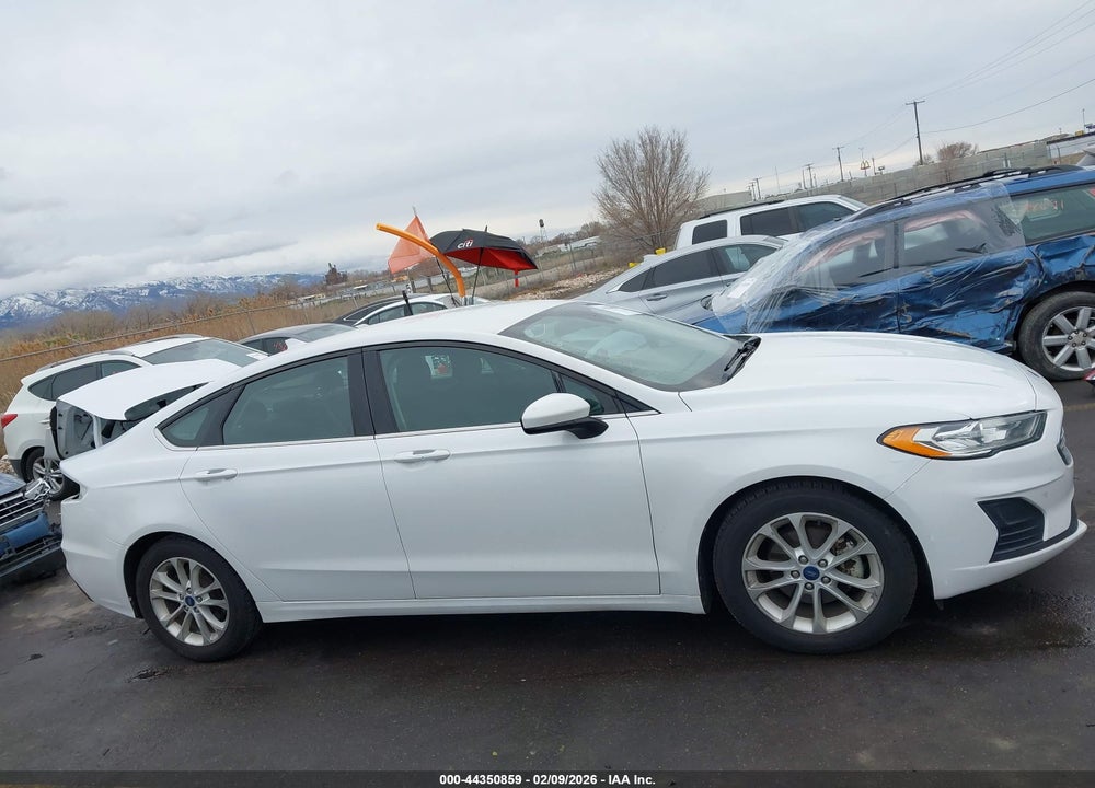2019 FORD FUSION SE VIN: 3FA6P0HD8KR133823