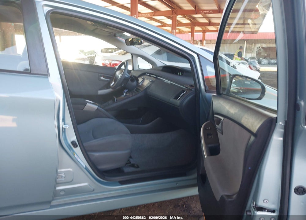 2015 TOYOTA PRIUS THREE VIN: JTDKN3DU0F1880001