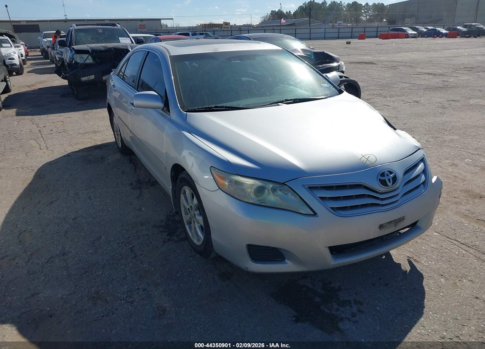 2011 TOYOTA CAMRY LE VIN: 4T1BF3EK2BU640317