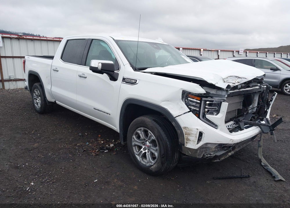 2024 GMC SIERRA 1500 4WD  SHORT BOX SLT VIN: 3GTUUDED9RG303859