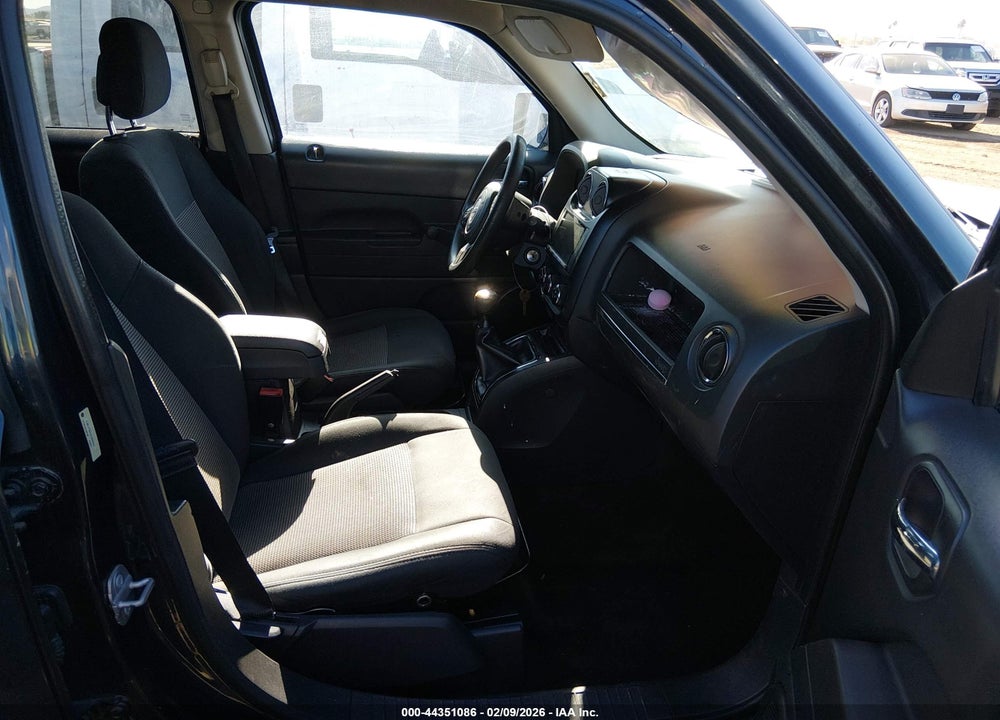 2014 JEEP PATRIOT SPORT VIN: 1C4NJPBA5ED849641