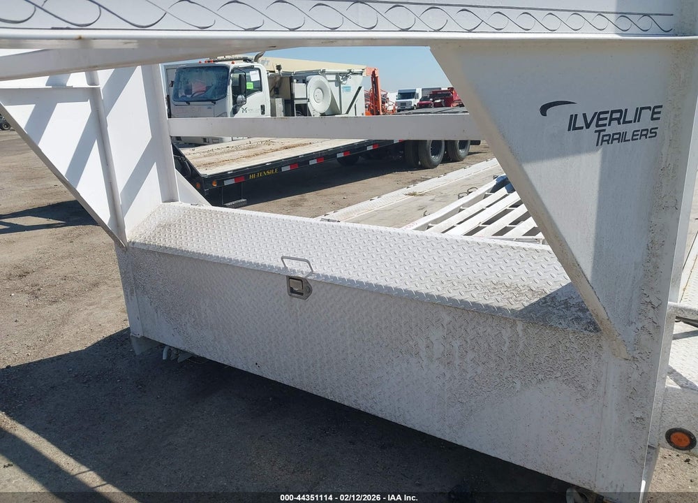 2025 EAST TEXAS 40' GOOSENECK TRAILER VIN: 58SGM402XSE045786