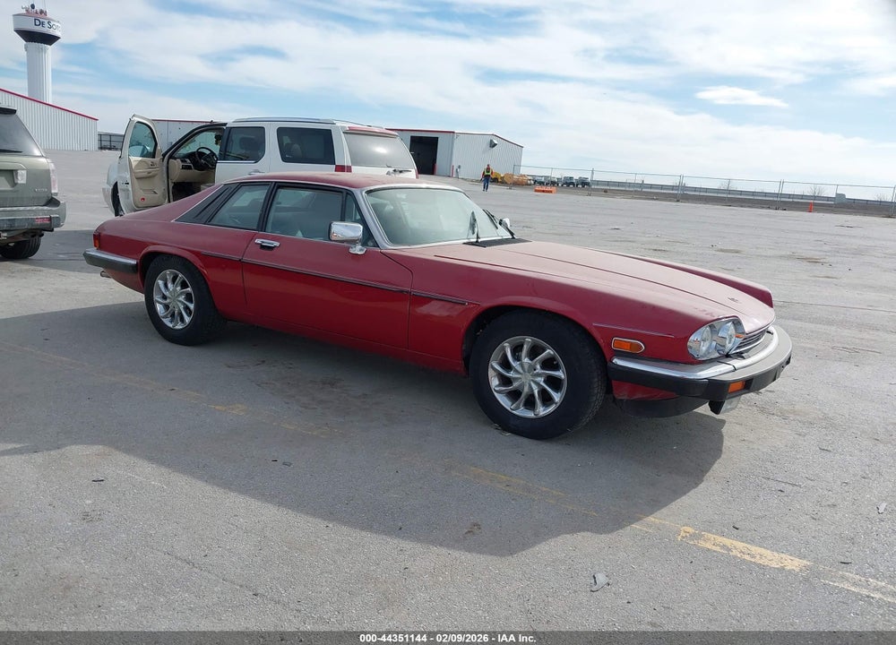 1987 JAGUAR XJS VIN: SAJNV5848HC138456