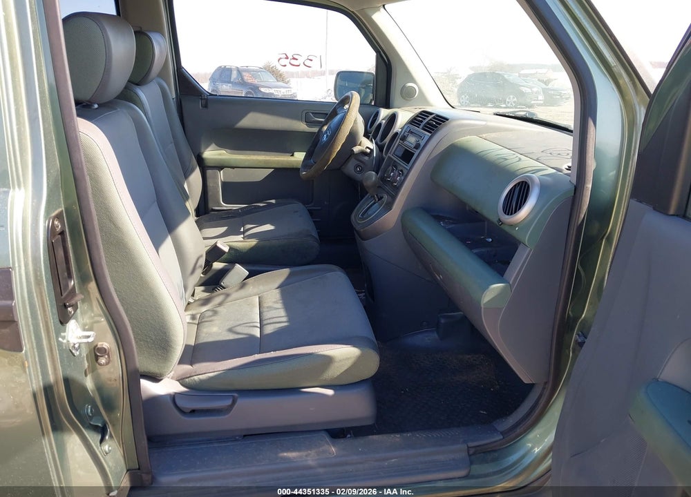 2005 HONDA ELEMENT LX VIN: 5J6YH28325L031367