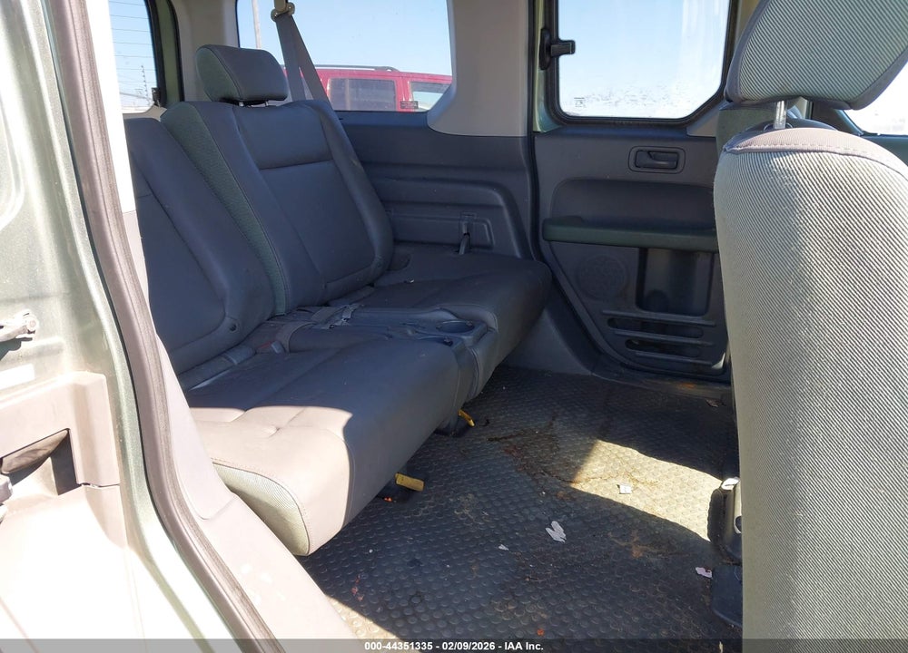 2005 HONDA ELEMENT LX VIN: 5J6YH28325L031367