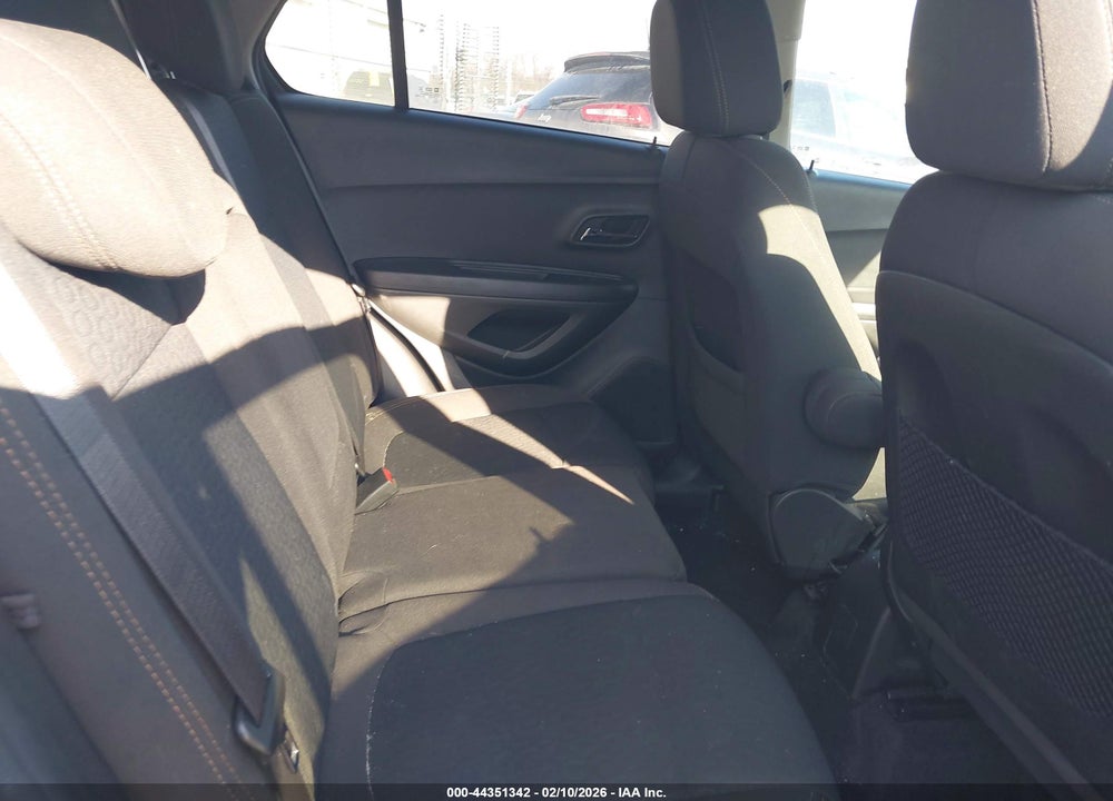 2021 CHEVROLET TRAX FWD LS VIN: KL7CJKSB8MB316788