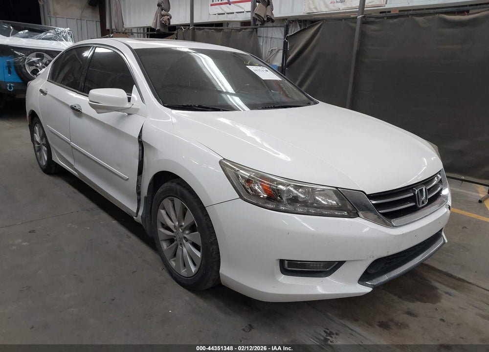 2013 HONDA ACCORD TOURING VIN: 1HGCR3F92DA031715