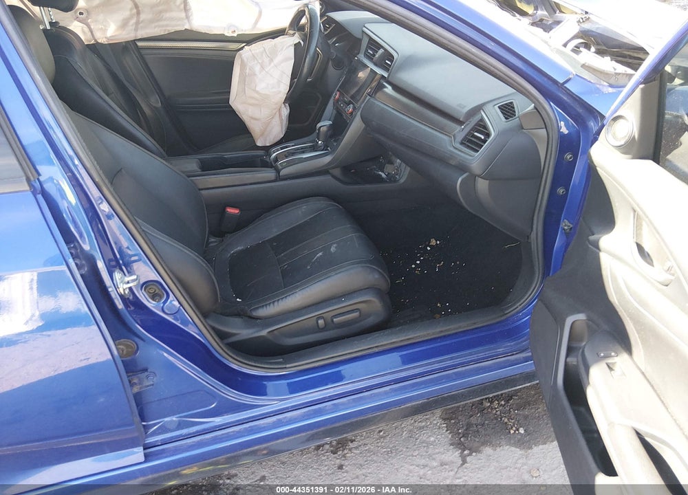 2018 HONDA CIVIC SPORT TOURING VIN: SHHFK7H9XJU225561
