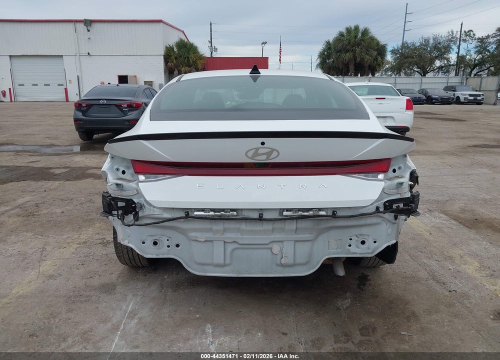 2025 HYUNDAI ELANTRA SEL SPORT VIN: KMHLM4DG9SU866934