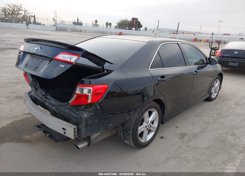 2014 TOYOTA CAMRY SE VIN: 4T1BF1FKXEU412895