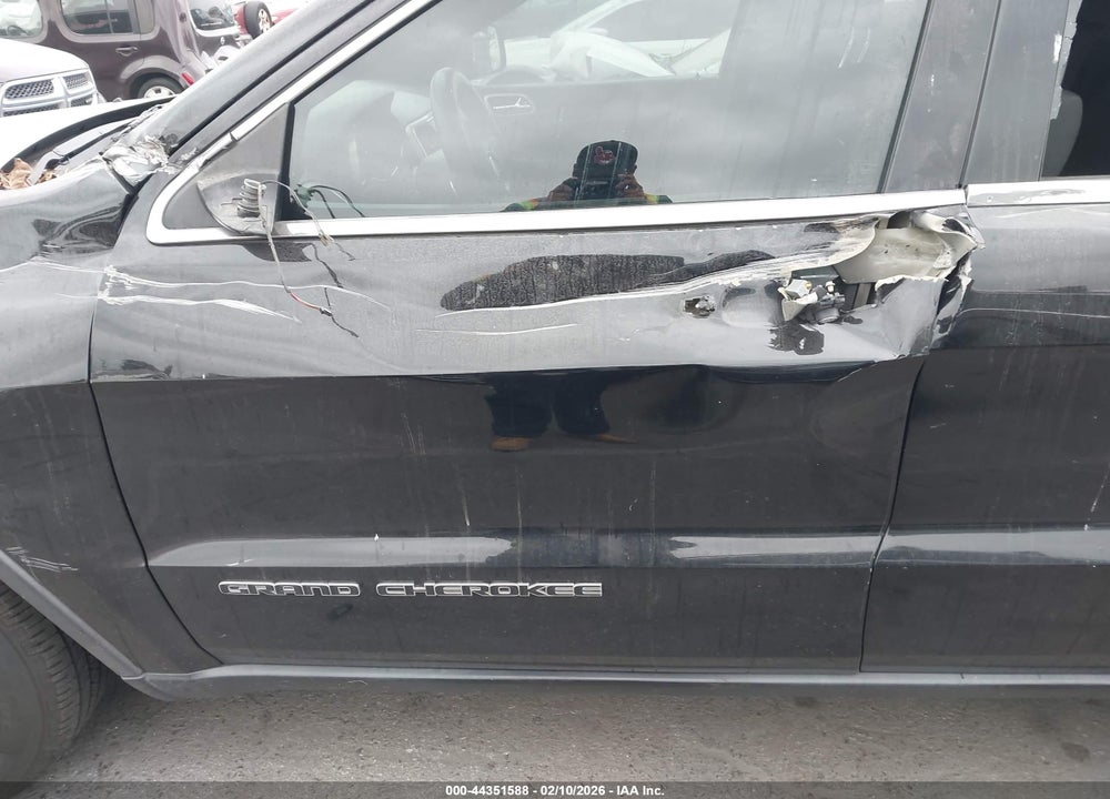 2017 JEEP GRAND CHEROKEE LAREDO 4X2 VIN: 1C4RJEAG2HC696397