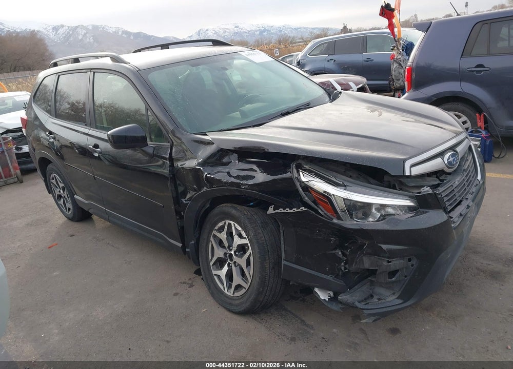 2020 SUBARU FORESTER PREMIUM VIN: JF2SKAJC1LH533466