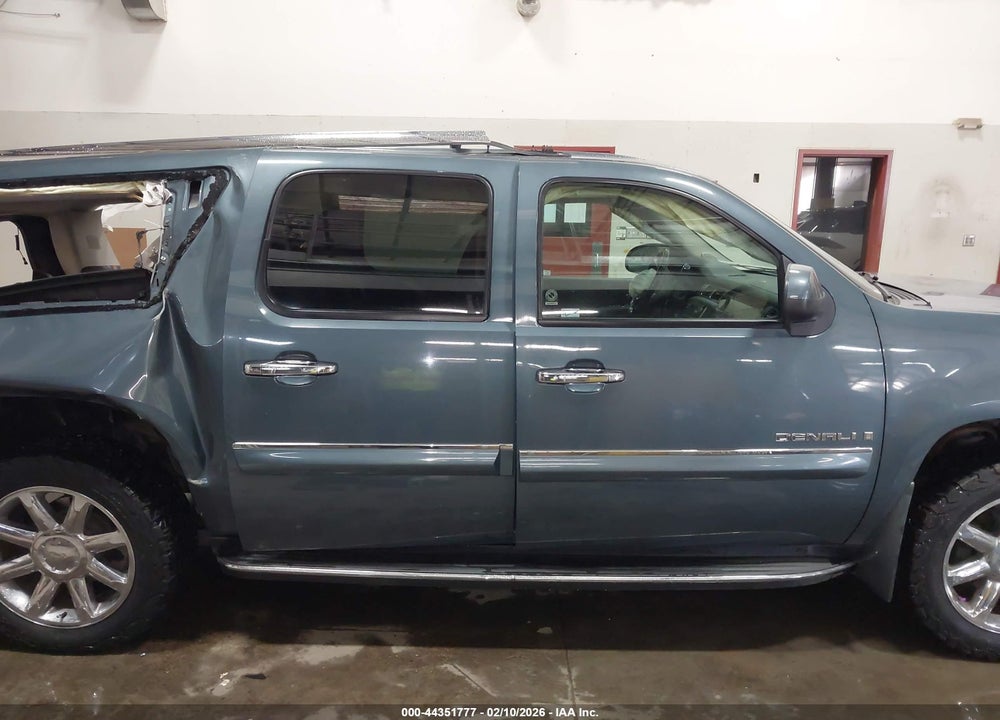 2007 GMC YUKON XL 1500 DENALI VIN: 1GKFK66807J209834