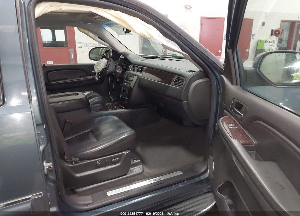 2007 GMC YUKON XL 1500 DENALI VIN: 1GKFK66807J209834