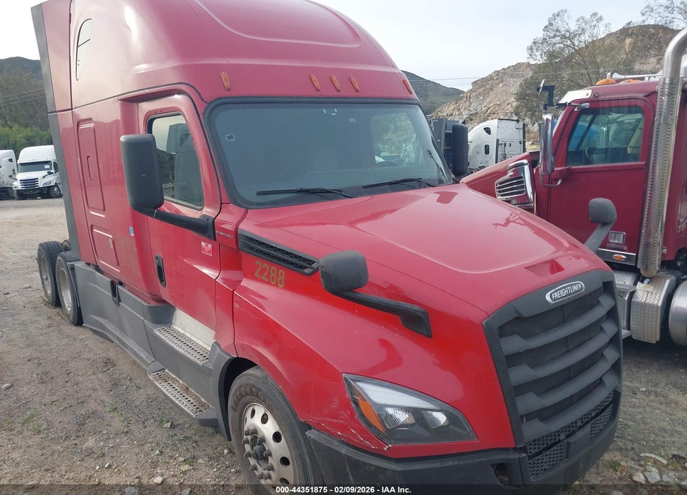 2020 FREIGHTLINER NEW CASCADIA 126 VIN: 1FUJHHDR1LLLJ7012