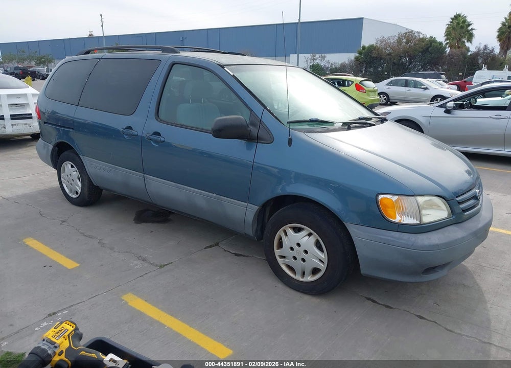 2002 TOYOTA SIENNA CE VIN: 4T3ZF19C22U478198
