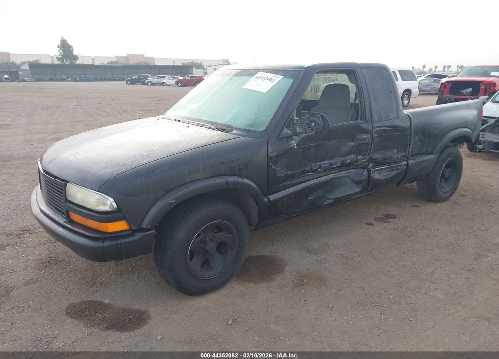 2002 CHEVROLET S-10 LS VIN: 1GCCS19W728112044