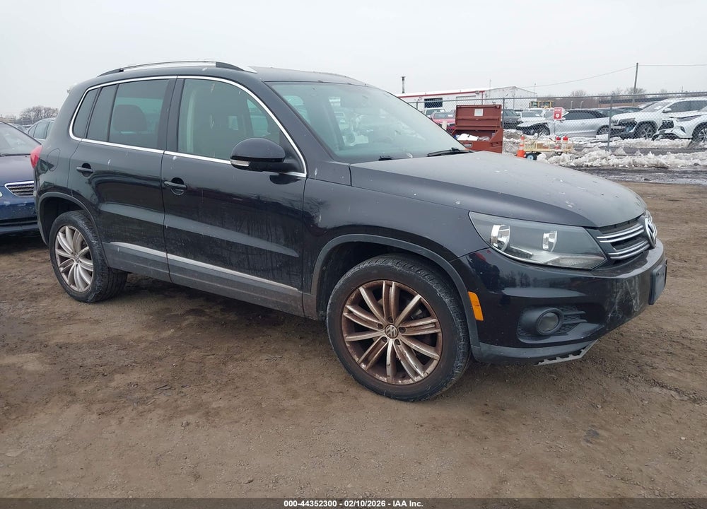 2014 VOLKSWAGEN TIGUAN SEL VIN: WVGBV3AX2EW525813