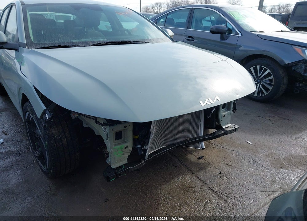 2025 KIA K4 EX VIN: 3KPFU4DE8SE201537