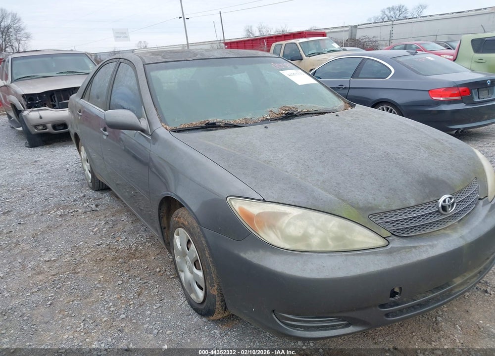 2002 TOYOTA CAMRY LE VIN: JTDBE32K420011015