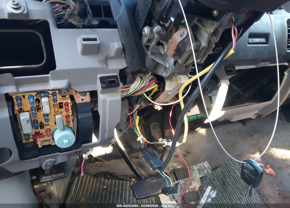 1994 FORD BRONCO U100 VIN: 1FMEU15N7RLB14038