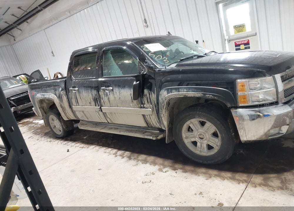 2013 CHEVROLET SILVERADO 1500 LT VIN: 3GCPKSE73DG293713