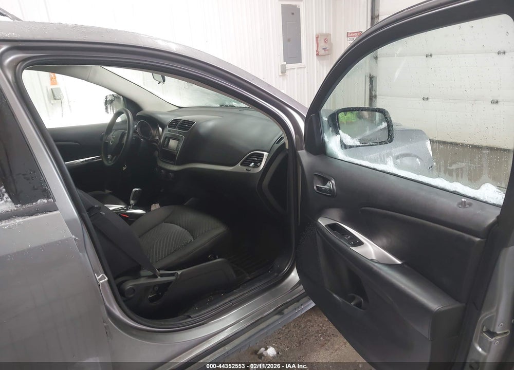 2013 DODGE JOURNEY SXT VIN: 3C4PDCBB0DT502275