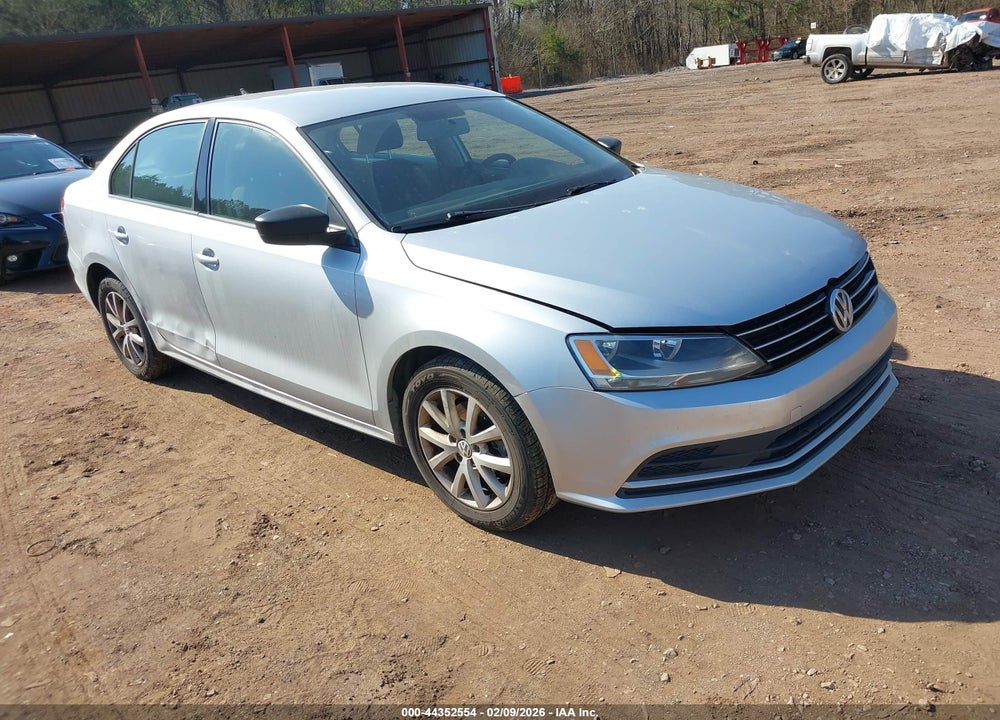 2015 VOLKSWAGEN JETTA 1.8T SE VIN: 3VWD17AJXFM252534
