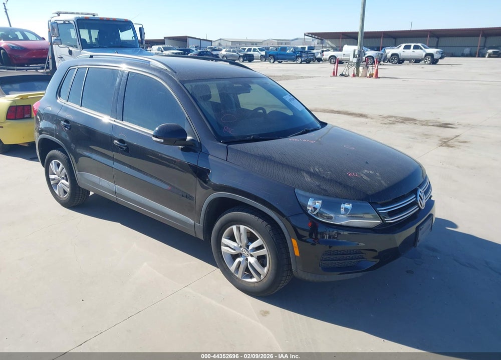 2017 VOLKSWAGEN TIGUAN 2.0T/2.0T S VIN: WVGAV7AX9HK023735
