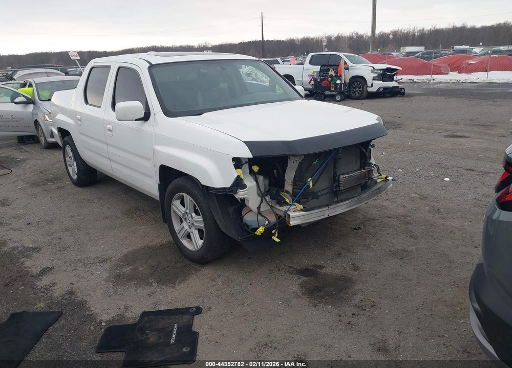 2013 HONDA RIDGELINE RTL VIN: 5FPYK1F55DB003769