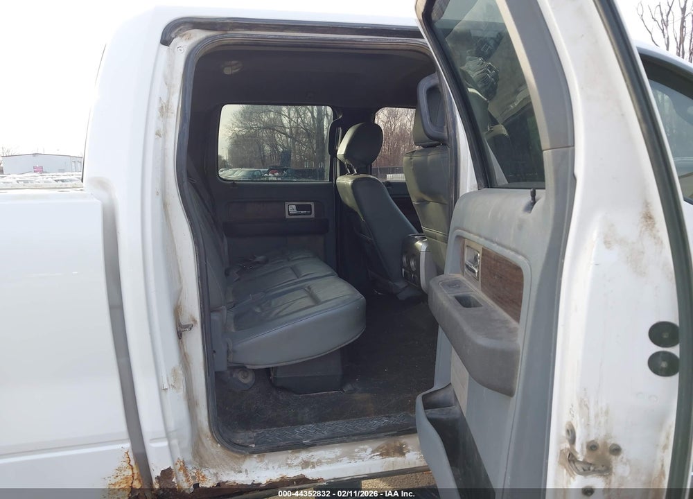 2013 FORD F-150 LARIAT VIN: 1FTFW1ETXDFB12423