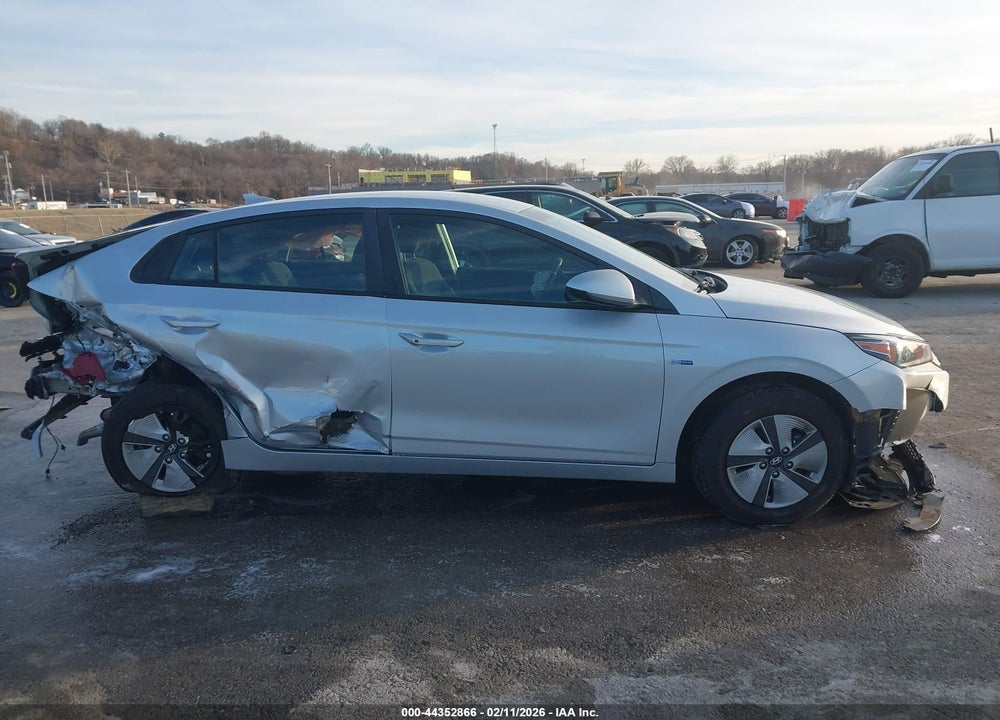 2019 HYUNDAI IONIQ HYBRID BLUE VIN: KMHC65LCXKU113914