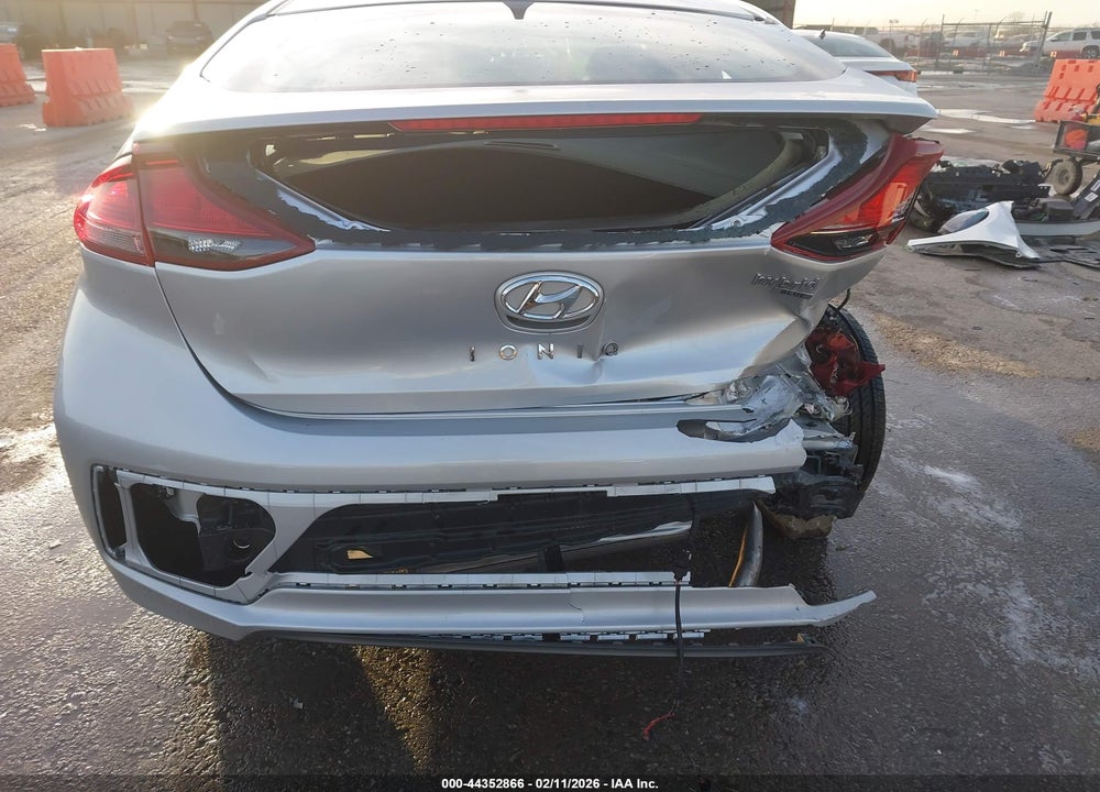 2019 HYUNDAI IONIQ HYBRID BLUE VIN: KMHC65LCXKU113914