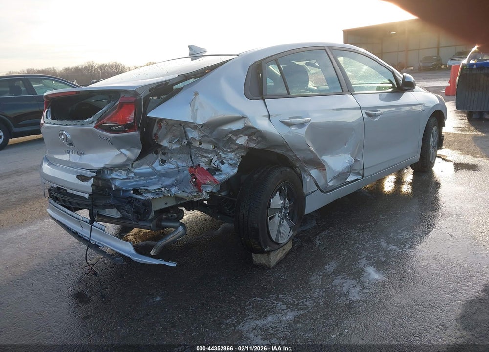 2019 HYUNDAI IONIQ HYBRID BLUE VIN: KMHC65LCXKU113914