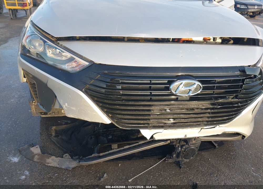 2019 HYUNDAI IONIQ HYBRID BLUE VIN: KMHC65LCXKU113914