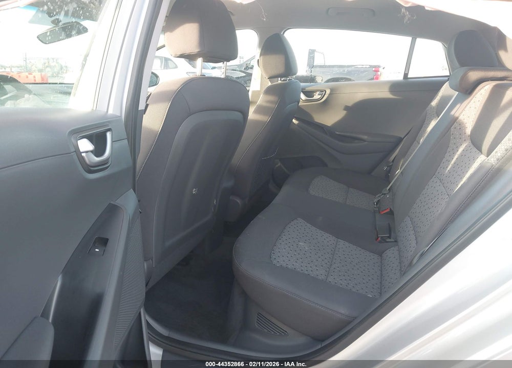 2019 HYUNDAI IONIQ HYBRID BLUE VIN: KMHC65LCXKU113914