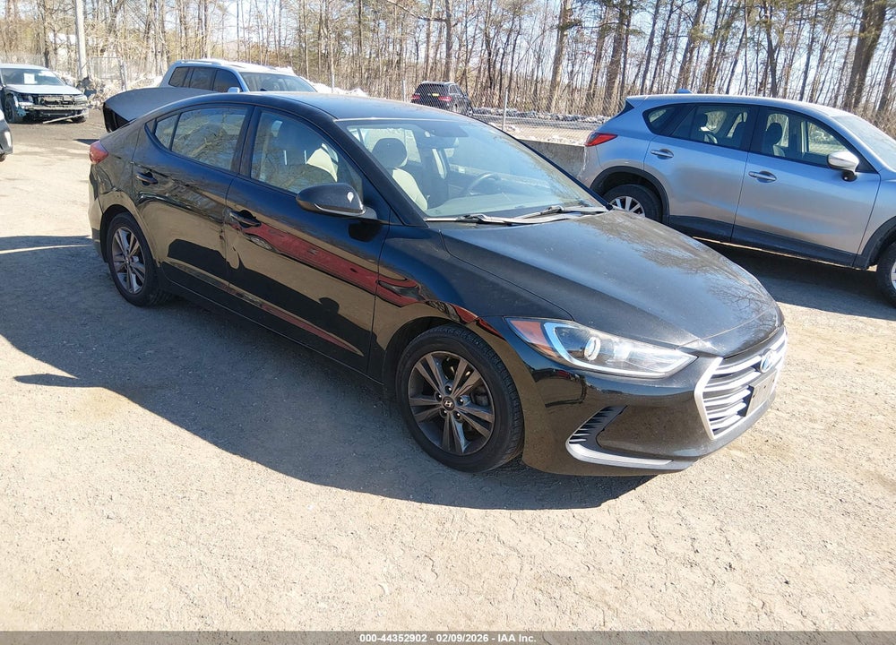 2018 HYUNDAI ELANTRA SEL VIN: 5NPD84LF1JH294028