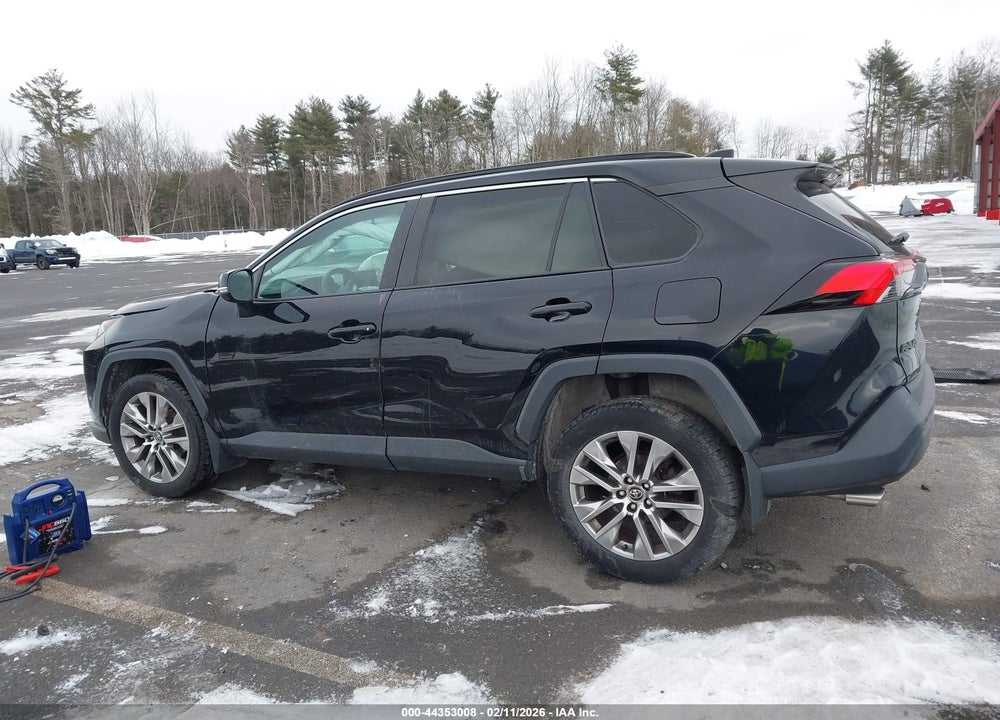 2020 TOYOTA RAV4 XLE PREMIUM VIN: 2T3A1RFV8LC060683