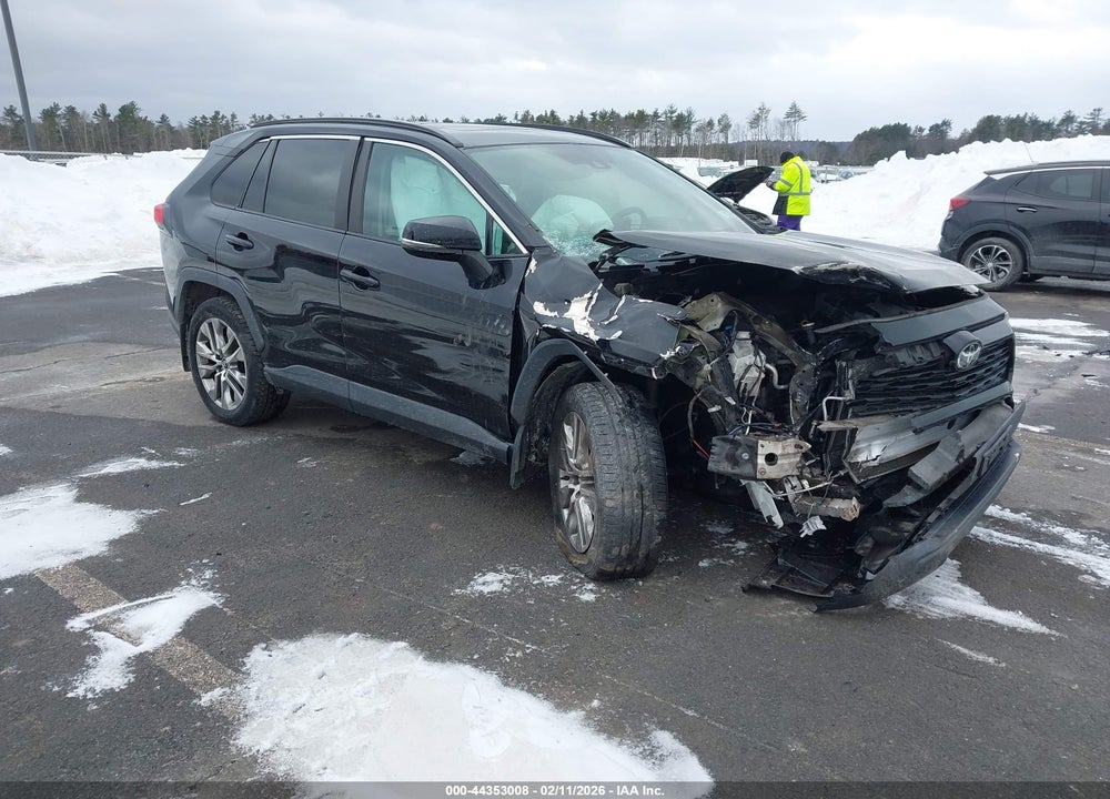 2020 TOYOTA RAV4 XLE PREMIUM VIN: 2T3A1RFV8LC060683