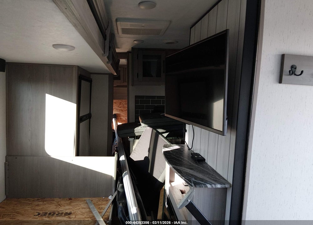 2022 KEYSTONE BULLET VIN: 4YDTKDL2XNJ972392