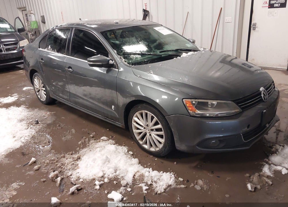 2011 VOLKSWAGEN JETTA 2.5L SEL VIN: 3VWLX7AJ5BM325801