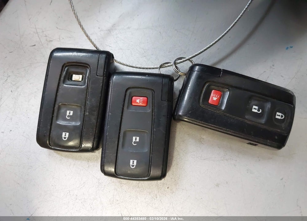 2008 TOYOTA PRIUS TOURING VIN: JTDKB20U583389553
