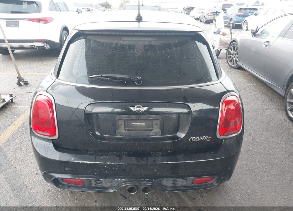 2015 MINI HARDTOP COOPER S VIN: WMWXU3C53F2B56283