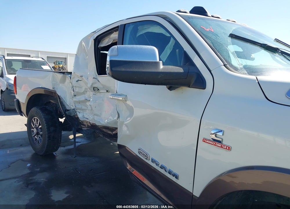 2022 RAM 2500 LIMITED LONGHORN  4X4 6'4 BOX VIN: 3C6UR5PL2NG261788