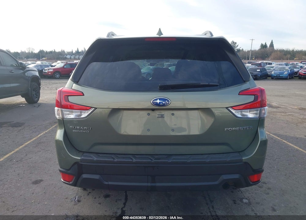 2021 SUBARU FORESTER PREMIUM VIN: JF2SKAJCXMH563504