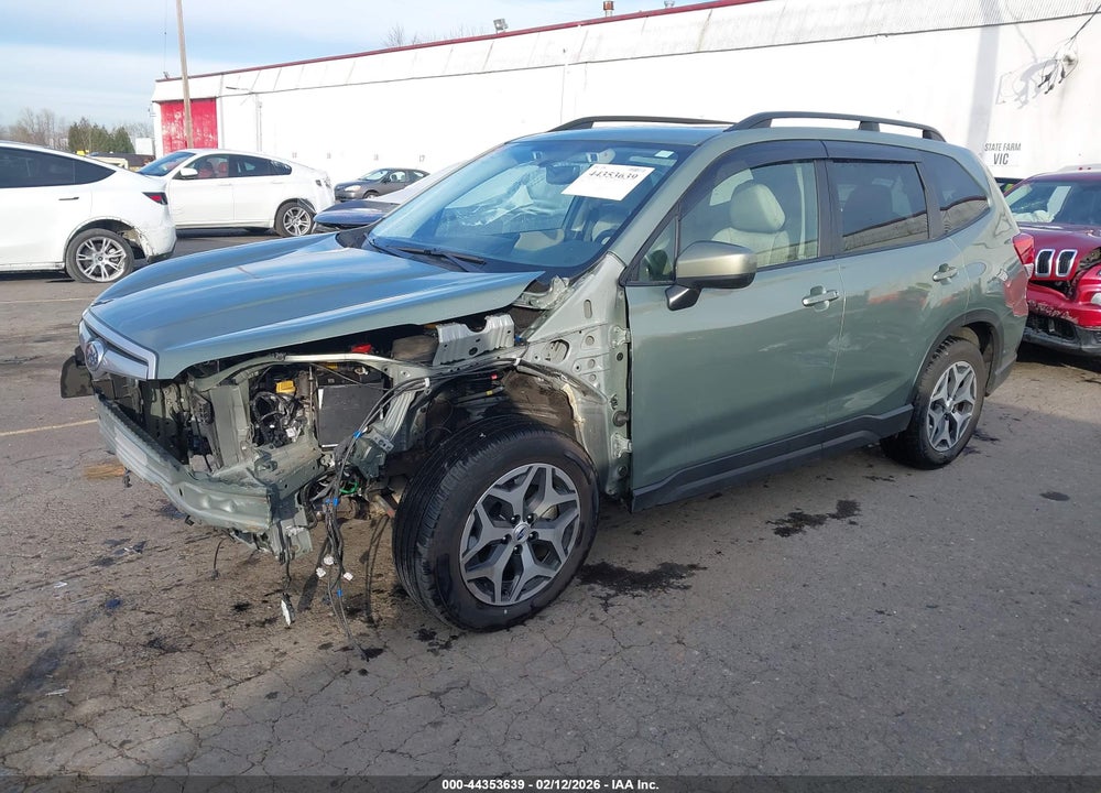 2021 SUBARU FORESTER PREMIUM VIN: JF2SKAJCXMH563504