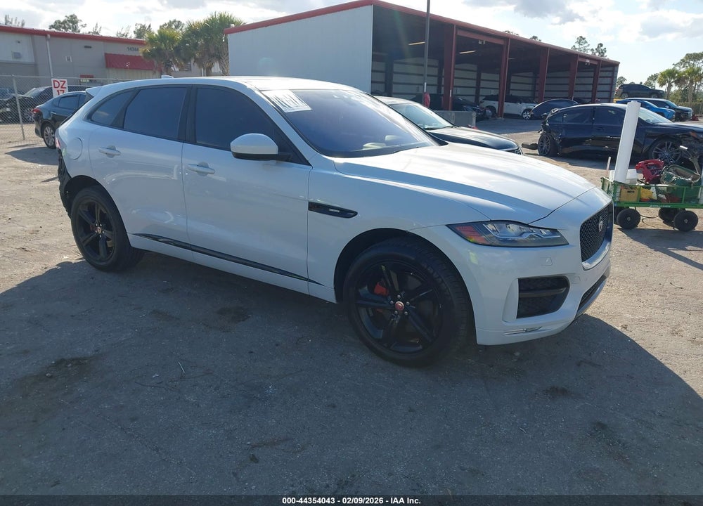 2017 JAGUAR F-PACE 35T R-SPORT VIN: SADCL2BVXHA055350