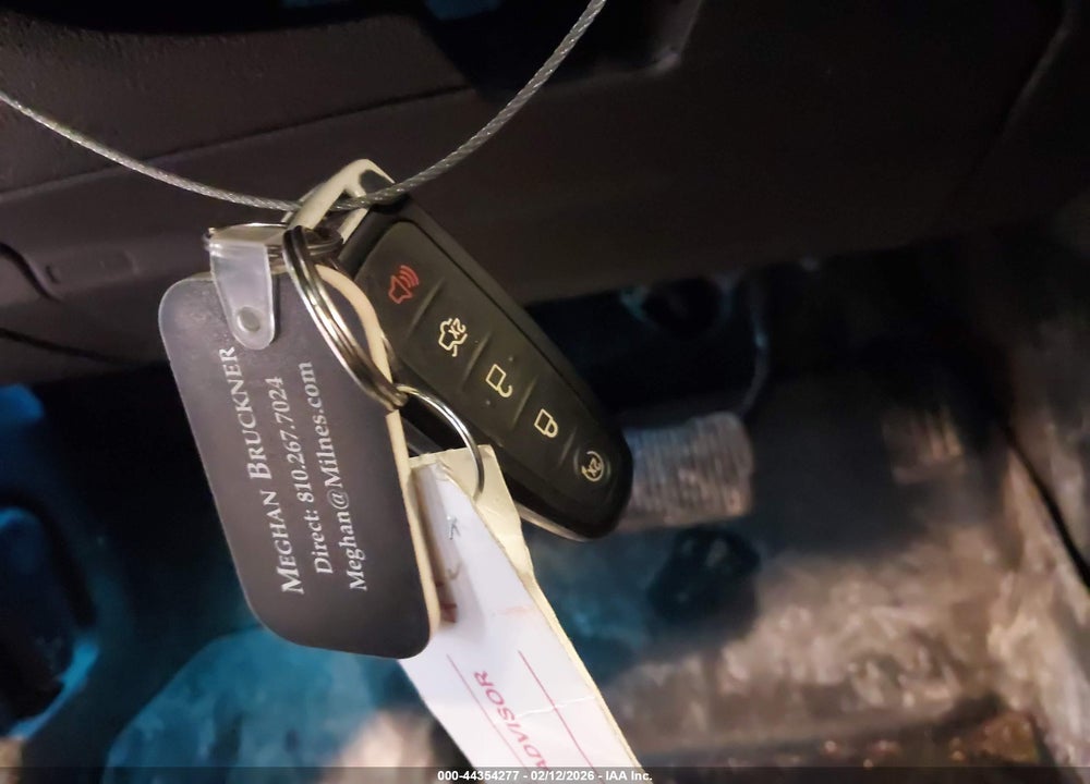 2018 FORD FOCUS TITANIUM VIN: 1FADP3N26JL232813