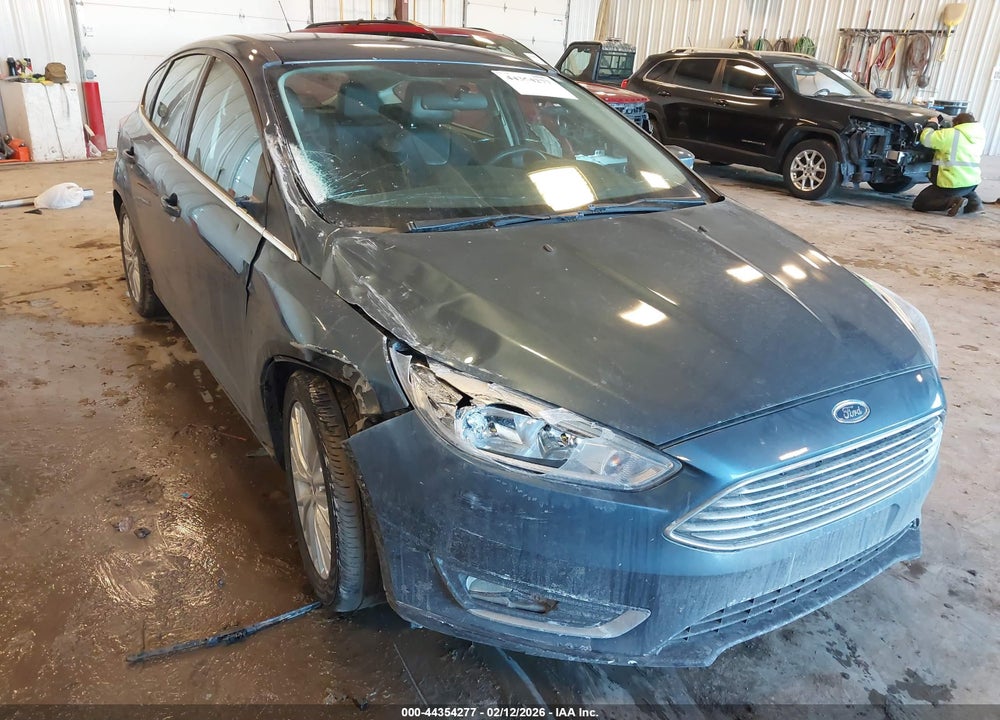 2018 FORD FOCUS TITANIUM VIN: 1FADP3N26JL232813
